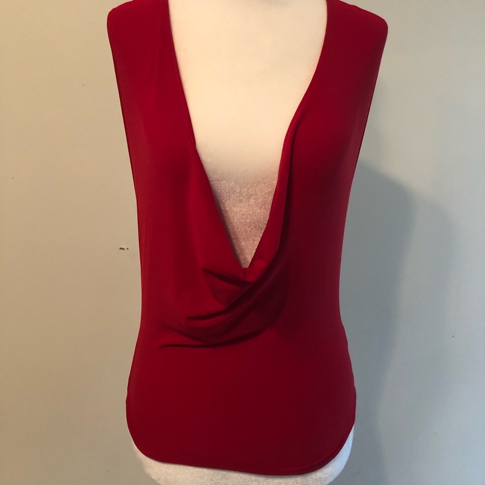 Red hot top 🔥 - Picture 2 of 2